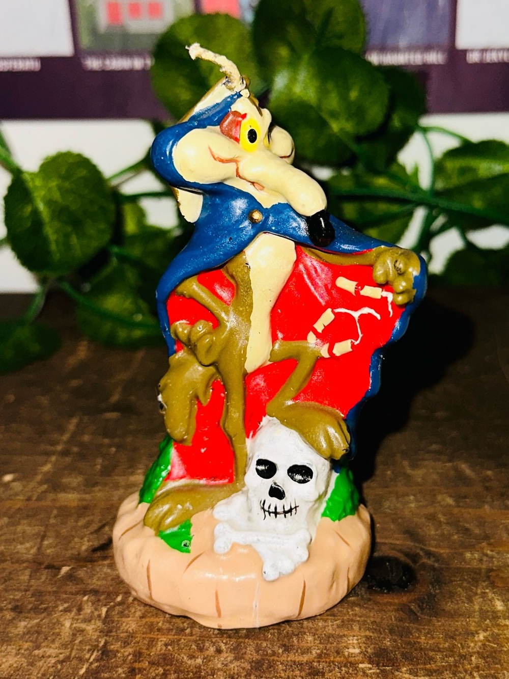 Vintage Halloween Wile E. Coyote Looney Tunes Warner Bros 90’s Figural Candle